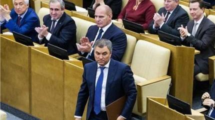 Госдума зашевелилась: ее закон «об оскорблении власти» не так поняли! Госдума зашевелилась: ее закон «об оскорблении власти» не так поняли!