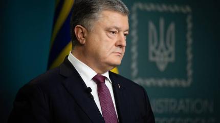 Штаб Порошенко выложил смонтированное видео, на котором сбивают Зеленского