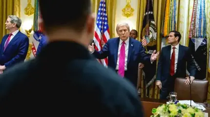 Трамп оставил Зеленскому три варианта, причем третий — застрелиться