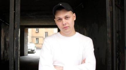 Будни «сверхчеловеков»: под Питером поймали дезертира из батальона «Азов» Будни «сверхчеловеков»: под Питером поймали дезертира из батальона «Азов»