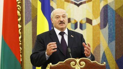 Батька Лукашенко рвет с Украиной, чтобы угодить Москве Батька Лукашенко рвет с Украиной, чтобы угодить Москве
