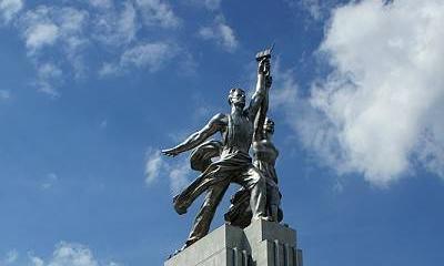 Хунту поддерживают сумасшедшие, повстанцы крепятся красными идеями