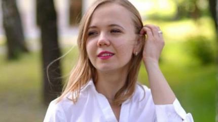 Чья протеже? Стало известно, как 23-летняя блондинка попала в Минюст Чья протеже? Стало известно, как 23-летняя блондинка попала в Минюст