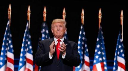 Президентская гонка в США: Трамп метнул очередной камень в огород Клинтон Президентская гонка в США: Трамп метнул очередной камень в огород Клинтон