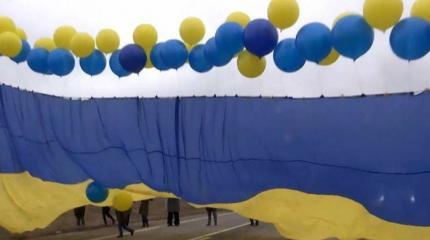 Киев ставит на словесную мишуру в отношении Крыма и Донбасса Киев ставит на словесную мишуру в отношении Крыма и Донбасса