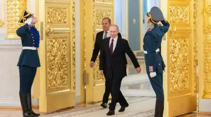 В Госдуме разгорелись споры из-за пожизненной неприкосновенности для Путина В Госдуме разгорелись споры из-за пожизненной неприкосновенности для Путина