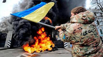 Украина стремительно теряет остатки государственности