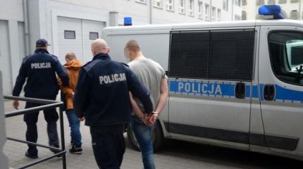 Пьяных "заробитчан" цинично избивают и унижают в Польше Пьяных "заробитчан" цинично избивают и унижают в Польше
