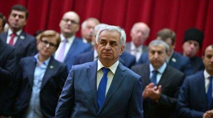 Переворот в Абхазии - следствие клановости, криминала и ошибок Кремля Переворот в Абхазии - следствие клановости, криминала и ошибок Кремля