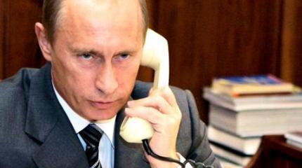 Путин срочно позвонил Трампу и сообщил важную информацию о его будущем Путин срочно позвонил Трампу и сообщил важную информацию о его будущем