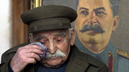 Люди любят отнюдь не Сталина