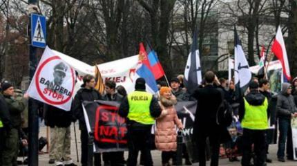 Расчленить и раздать Украину? Не выйдет! Расчленить и раздать Украину? Не выйдет!