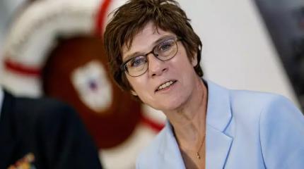 Заявление министра обороны ФРГ сделано в интересах США Заявление министра обороны ФРГ сделано в интересах США