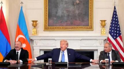 Роль ничтожества в истории: Пашинян увел Армению от России Роль ничтожества в истории: Пашинян увел Армению от России