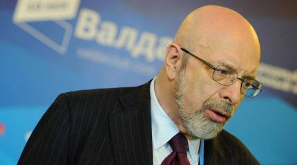 Дмитрий Саймс: в Вашингтоне хорошо помнят неожиданные ходы России Дмитрий Саймс: в Вашингтоне хорошо помнят неожиданные ходы России