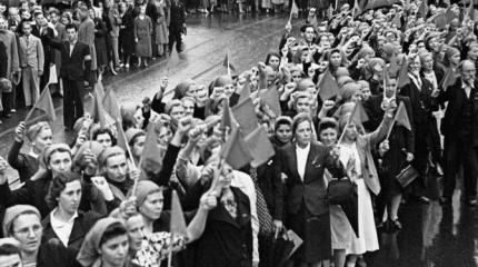 Ригу охватил антироссийский исторический гнев Ригу охватил антироссийский исторический гнев
