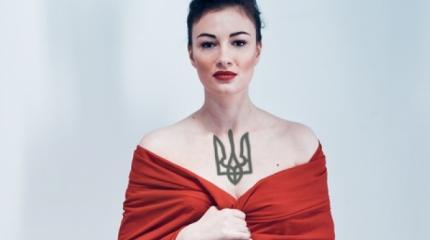 Украинская певица Приходько уверена: Донбасс ждет прихода украинской армии Украинская певица Приходько уверена: Донбасс ждет прихода украинской армии
