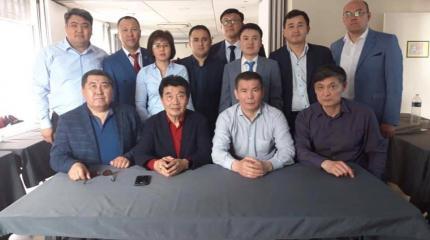 Ждите "подарков" на президентских выборах от казахстанских фашистов Ждите "подарков" на президентских выборах от казахстанских фашистов
