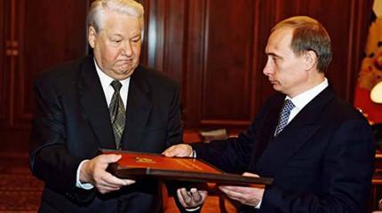 Вопрос Недели: "Вы видите Путина президентом?"