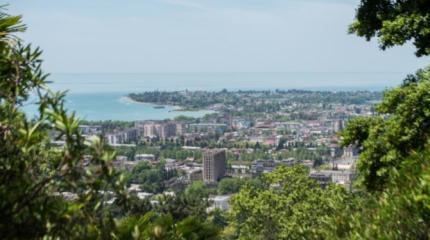 Вино дружбы, море независимости: подхватит ли Абхазию волна референдумов Вино дружбы, море независимости: подхватит ли Абхазию волна референдумов