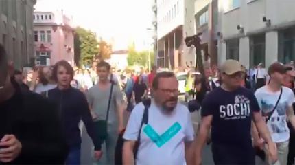 Ах, как им хочется революции! Ах, как им хочется революции!