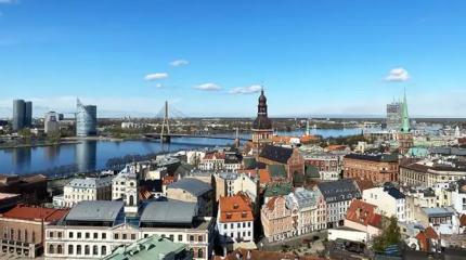 Большинство латышей в любом русском видят оккупанта Большинство латышей в любом русском видят оккупанта