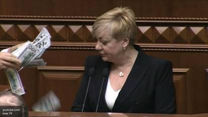 Свой среди чужих: зачем Гонтарева крушит банковскую систему Украины? Свой среди чужих: зачем Гонтарева крушит банковскую систему Украины?