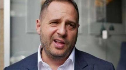 Украинские “шахматы с голубем” – новый план от Андрея Ермака