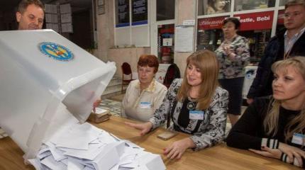 «Десять негритят» на молдавский выборный лад «Десять негритят» на молдавский выборный лад