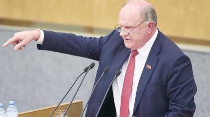В Кремле увлеклись продлением президентских сроков Путина В Кремле увлеклись продлением президентских сроков Путина