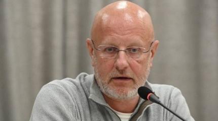 Дмитрий Пучков объяснил, почему РФ заняла выжидательную позицию по Украине Дмитрий Пучков объяснил, почему РФ заняла выжидательную позицию по Украине