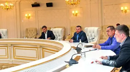 В Сети появились скандальные подробности Минских переговоров В Сети появились скандальные подробности Минских переговоров