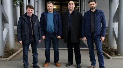 В Крыму готовятся официально запустить интеграцию России с Донбассом В Крыму готовятся официально запустить интеграцию России с Донбассом