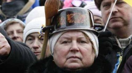 Украину пытаются увести от общей истории с Россией