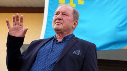 Бывший крымчанин Умеров попросил Европу не признавать выборы в России Бывший крымчанин Умеров попросил Европу не признавать выборы в России