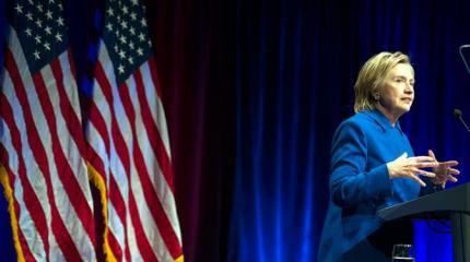 Клинтон ищет деньги на войну с Трампом Клинтон ищет деньги на войну с Трампом