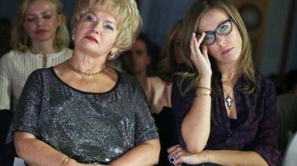 Сенатор Нарусова, Сталин и Гитлер Сенатор Нарусова, Сталин и Гитлер