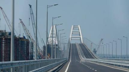 Украина начала зарабатывать на Крымском мосту Украина начала зарабатывать на Крымском мосту