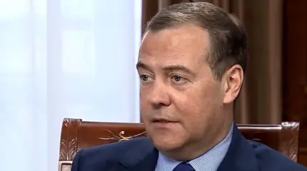 Медведев прокомментировал слова американского сенатора про убийство русских Медведев прокомментировал слова американского сенатора про убийство русских