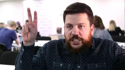 Жаба и гадюки: Видного навальниста Волкова хотят посадить на Украине