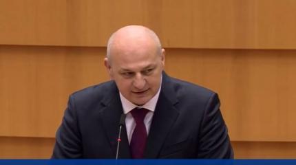 Депутат Европарламента: санкции надо вводить против США Депутат Европарламента: санкции надо вводить против США