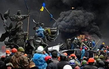 На Майдане победили уголовники