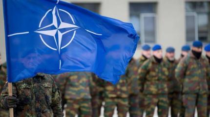 Евросоюз платит НАТО за бездействие Евросоюз платит НАТО за бездействие