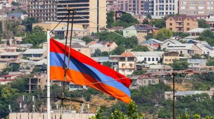 Армения в ШОС: Пашинян хочет «развести лохов из Москвы» Армения в ШОС: Пашинян хочет «развести лохов из Москвы»