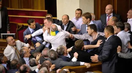 Яценюк не лишился поста по ошибке