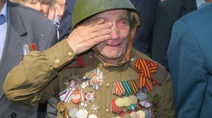 Госдума запоздало отреагировала на осквернение Георгиевской ленты Госдума запоздало отреагировала на осквернение Георгиевской ленты