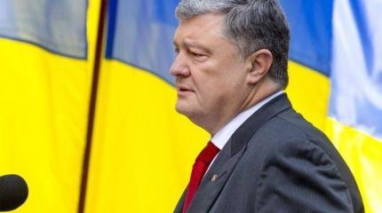 Порошенко даже не понимает, в какие неприятности сам себя загнал? Порошенко даже не понимает, в какие неприятности сам себя загнал?