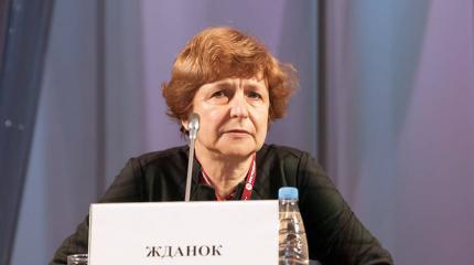 Жданок: Я предложила бы всем бывшим министрам обороны Латвии расселить у себя по 25 беженцев Жданок: Я предложила бы всем бывшим министрам обороны Латвии расселить у себя по 25 беженцев