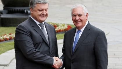 «Черная метка» Тиллерсона для Порошенко начала работать «Черная метка» Тиллерсона для Порошенко начала работать