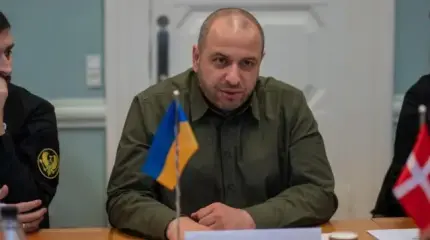Переговоры на грани срыва: Умеров должен спасти оборону Украины немедленно Переговоры на грани срыва: Умеров должен спасти оборону Украины немедленно